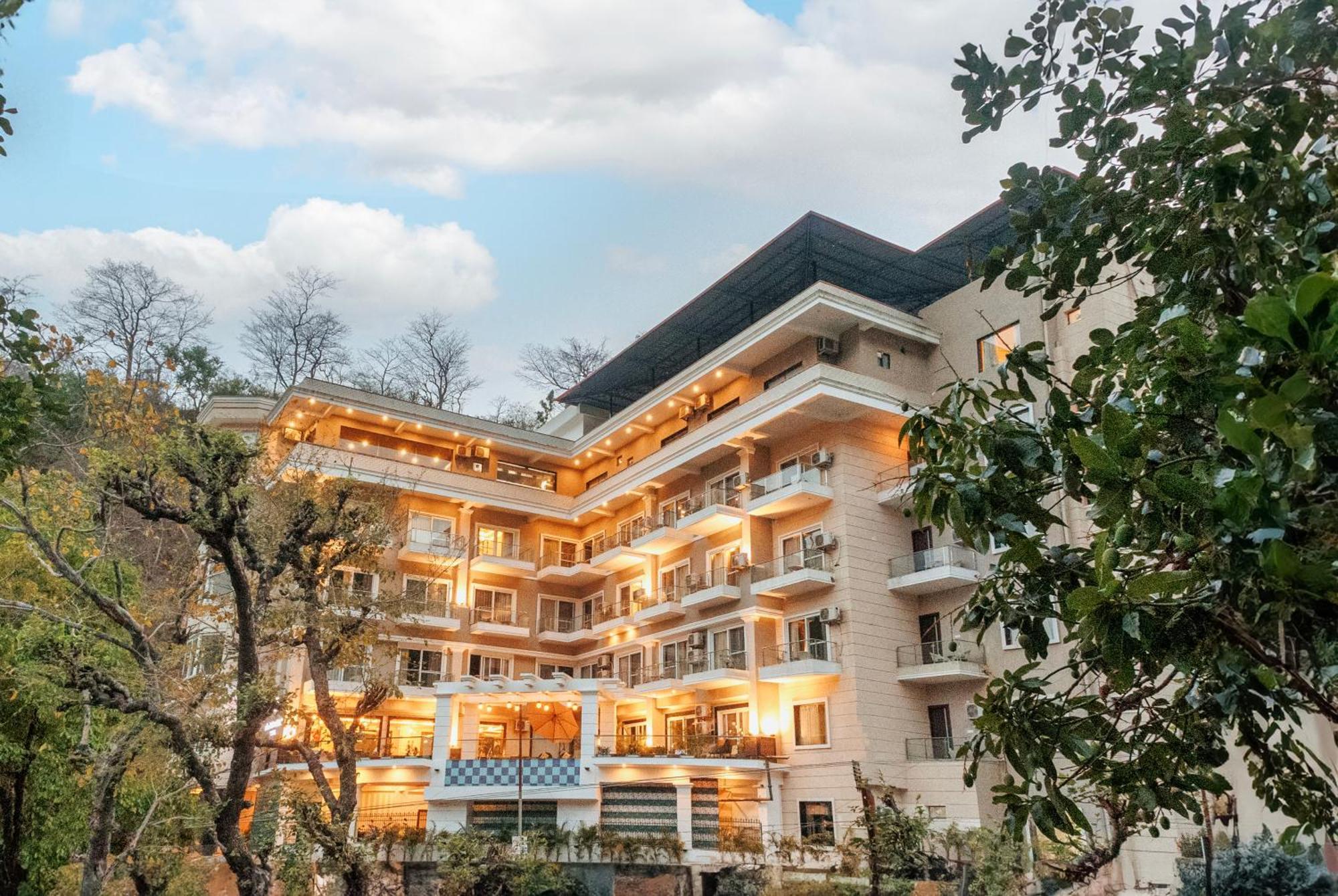Stone Wood Hotel, Rishīkesh Exterior foto